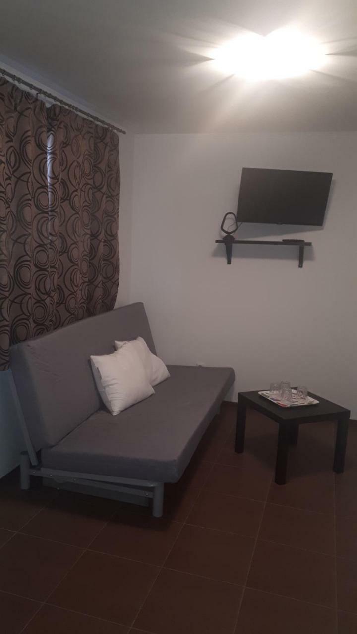 Apartman - Sukromie V Meste Bratislava Exterior photo